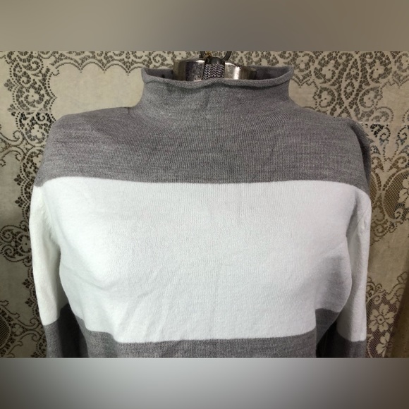 French connection gray white XL sweater warm cozy - Picture 4 of 9